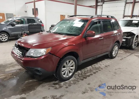 2011 Subaru Forester 2.5X Premium z USA, uszkodzony, nr VIN JF2SHADC0BH756252